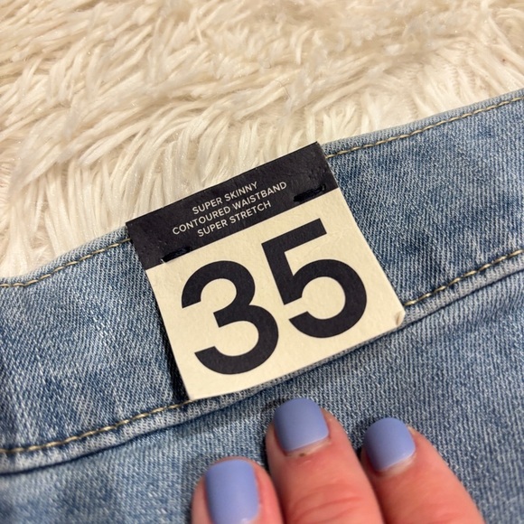 GAP universal jegging high rise light Wash woman’s jeans raw hem plus sz 35 NWT - Picture 9 of 11